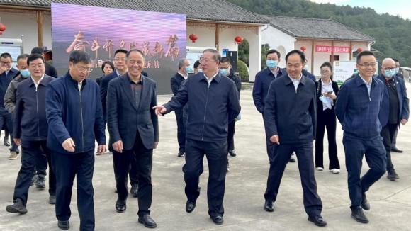 1636422816503689.jpg 751.jpg